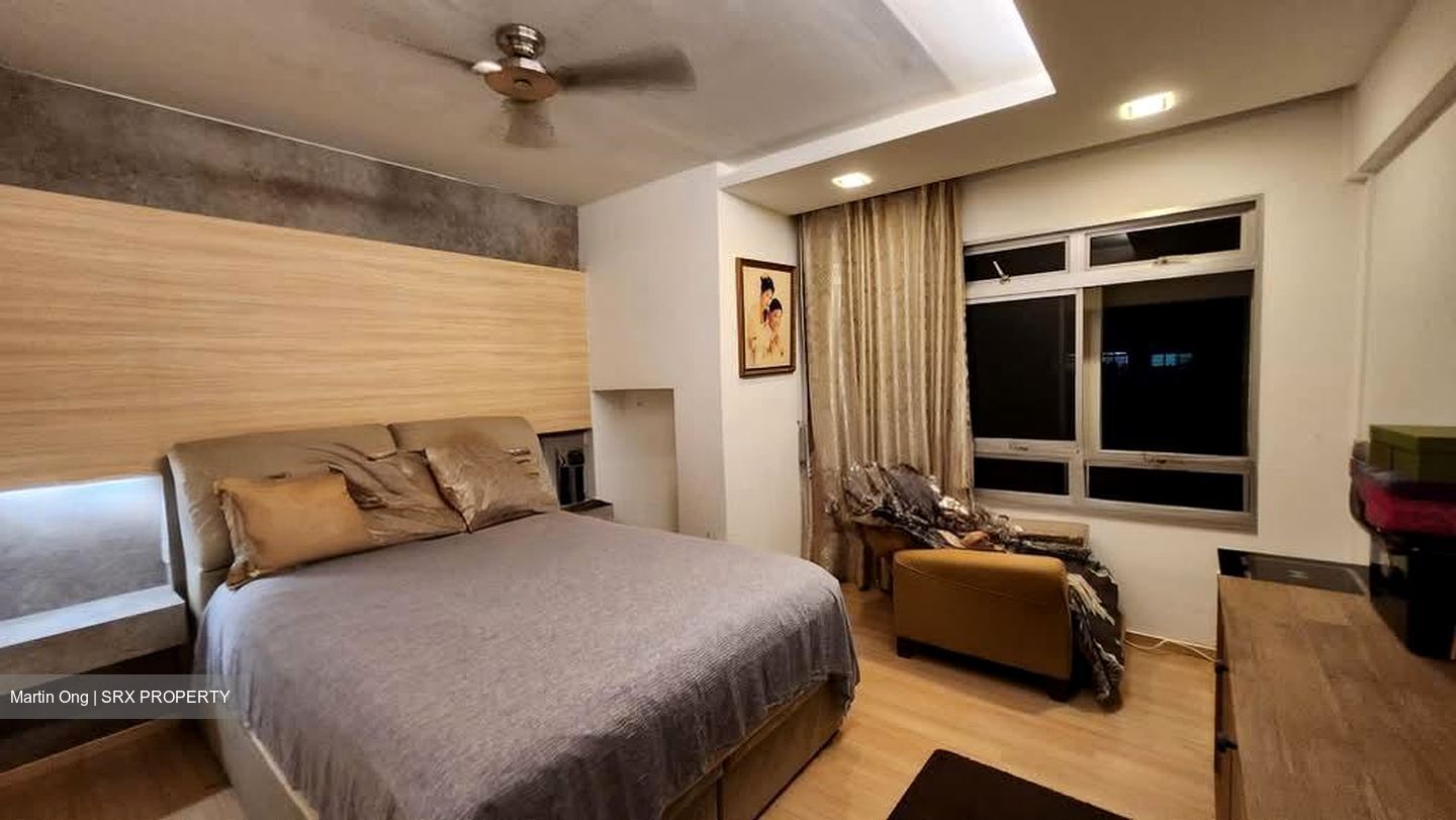 Blk 243 Pasir Ris Street 21 (Pasir Ris), HDB Executive #534354341